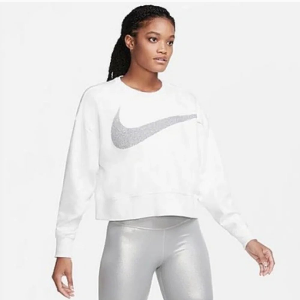 Nike Dri-Fit Cropped Sweatshirt - Picture 2 of 9
